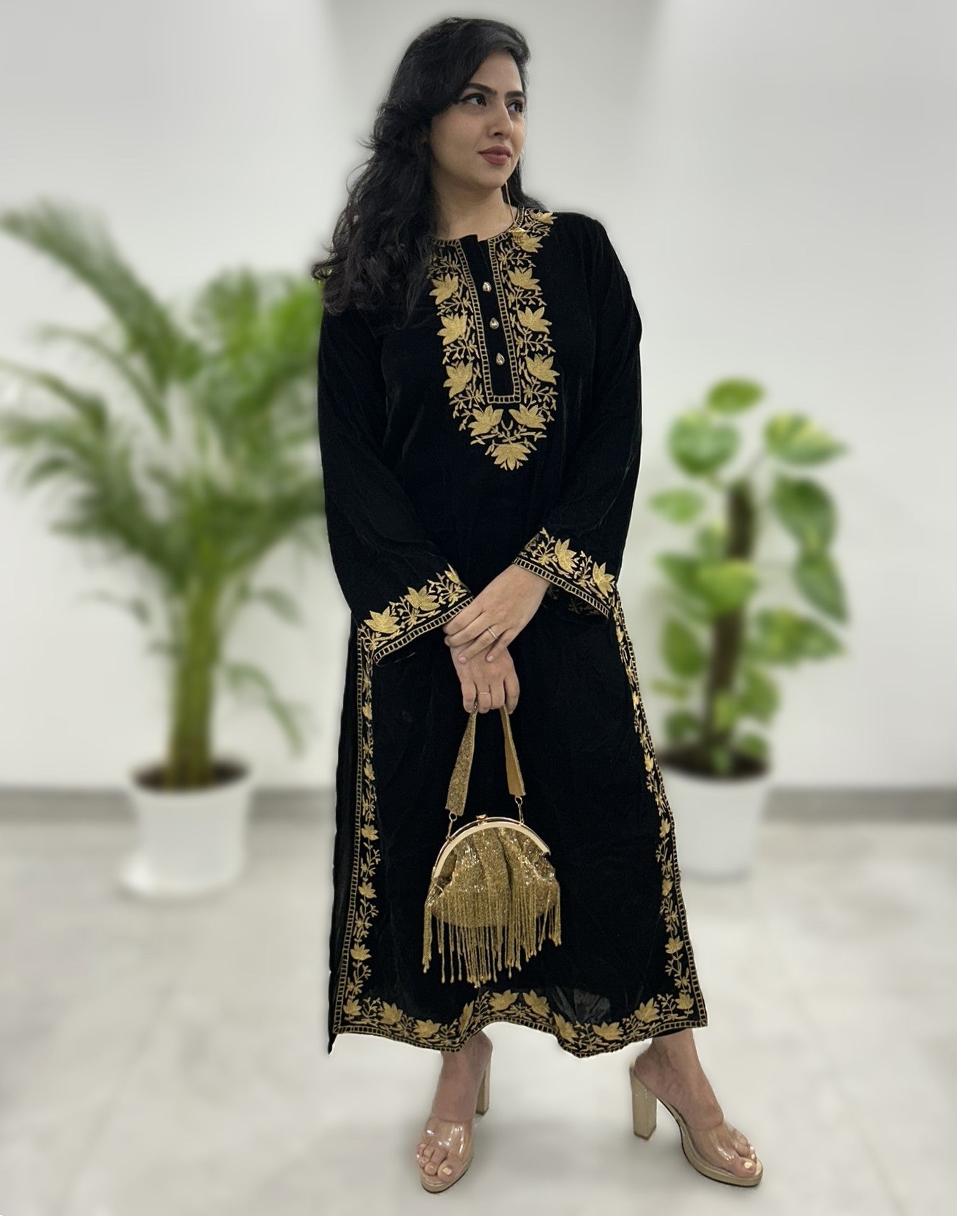 Tilla Embroidered Velvet Kurta Set - Black